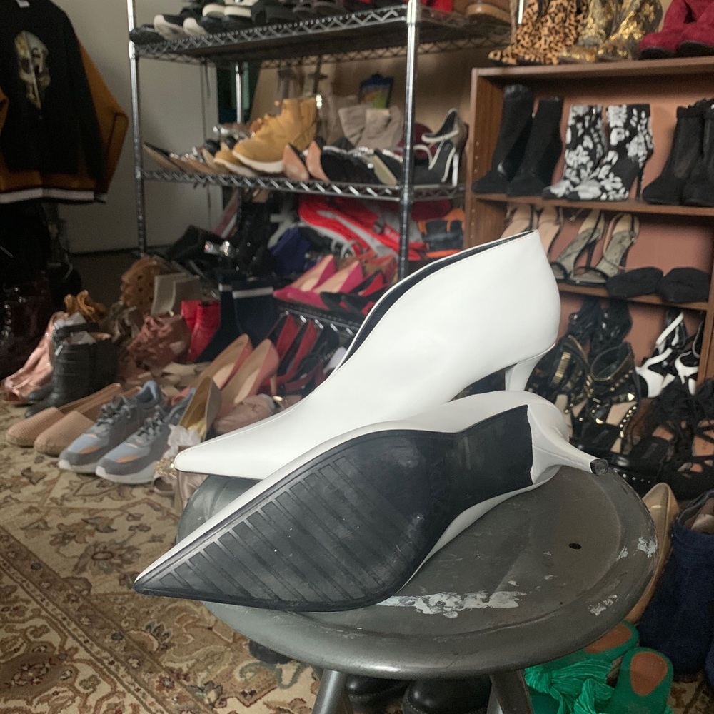 Ladies Shoes - Picture 5 of 15